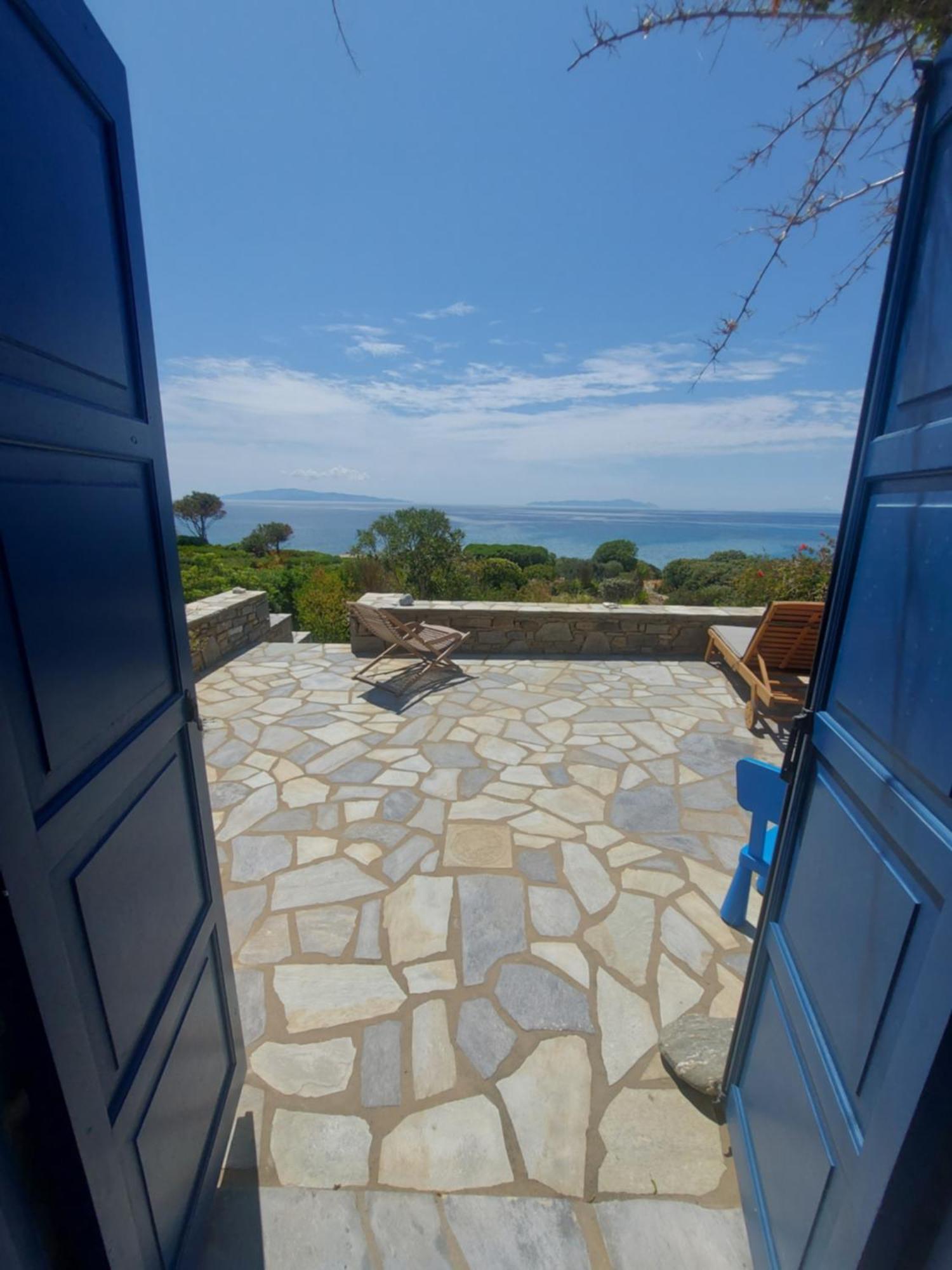 Sophia Villa Paros - Beachfront Villa At Lolantonis Drios Exterior foto